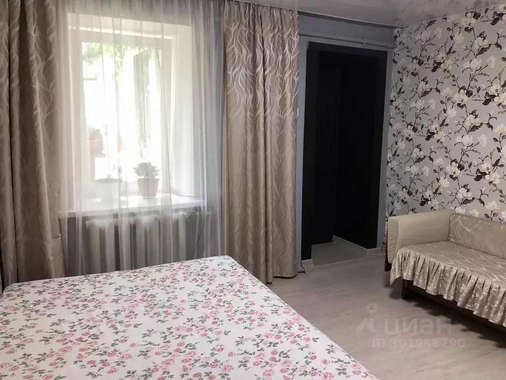 Дом в Крым, Евпатория ул. Тучина, 43 (50 м) - Фото 1