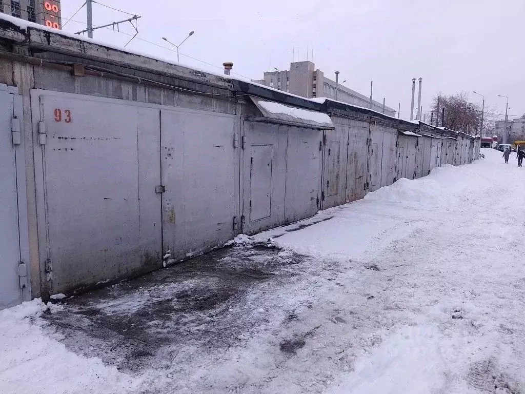 Гараж в Свердловская область, Екатеринбург ул. Серафимы Дерябиной, 39 ... - Фото 1