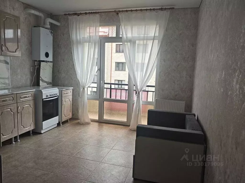 2-к кв. Кабардино-Балкария, Нальчик ул. Шогенова, 55к54 (65.0 м) - Фото 1