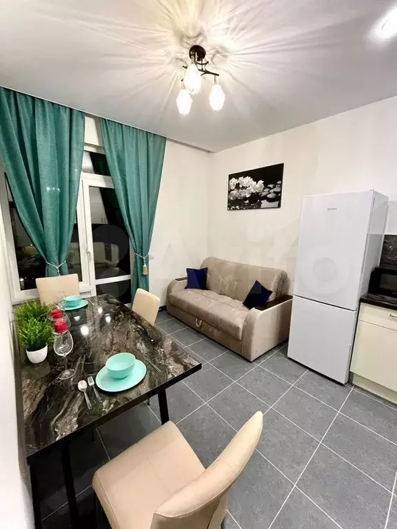 Комната 40 м в 2-к., 8/25 эт. - Фото 1