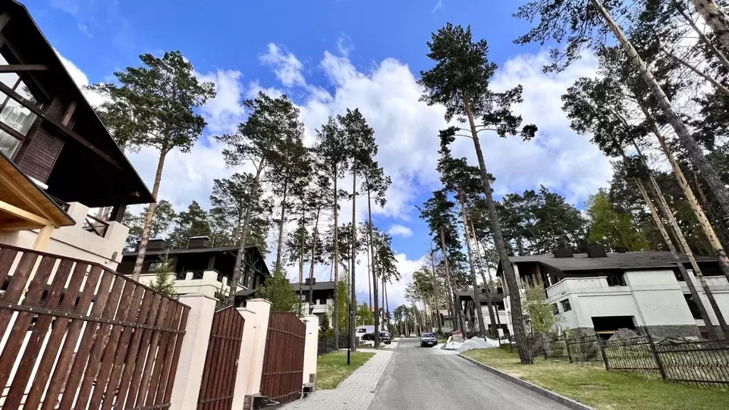 Таунхаус в Кемеровская область, Кемеровский район, д. Журавлево ул. ... - Фото 1