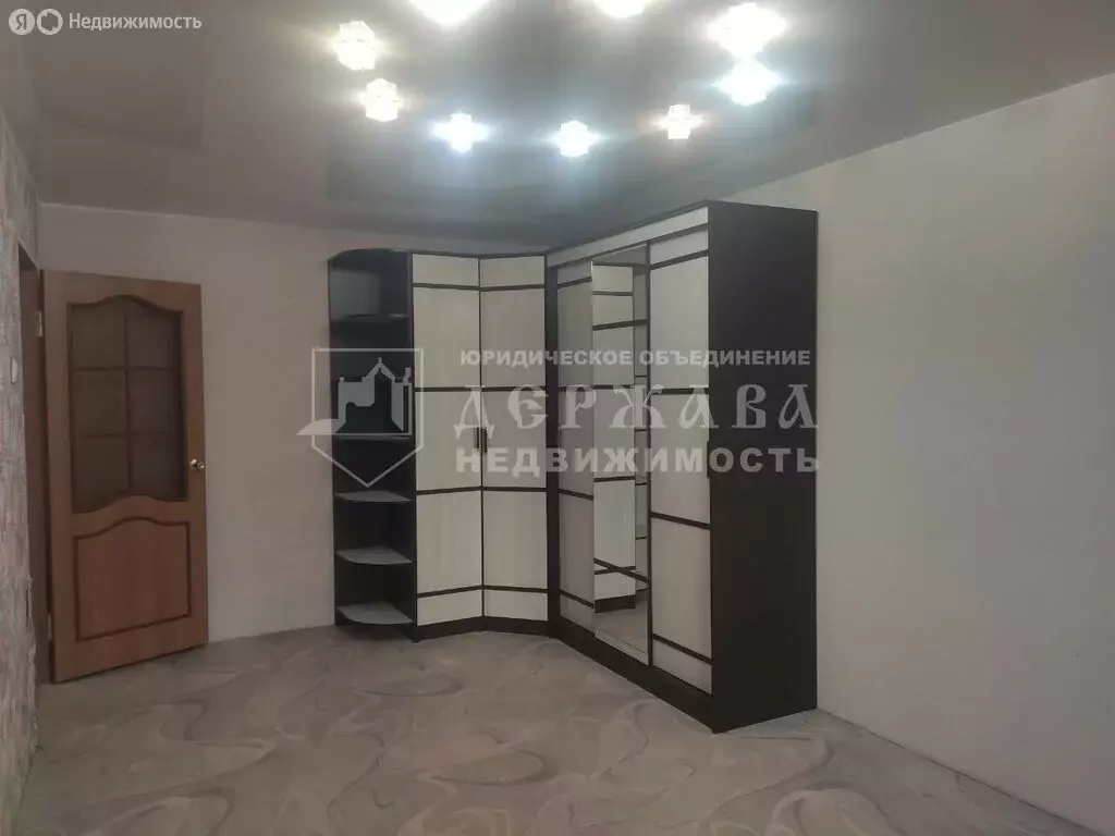 2-комнатная квартира: Междуреченск, улица Дзержинского, 4 (44.2 м) - Фото 1
