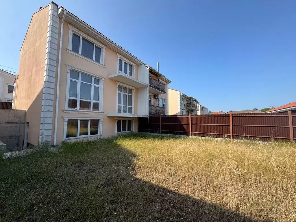 Дом в Севастополь ул. Лукомская (211 м) - Фото 0