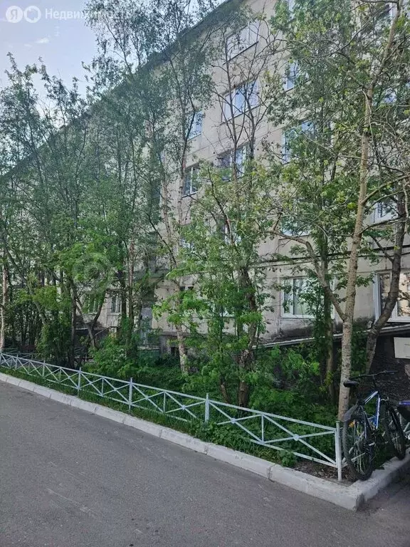 2-комнатная квартира: Кола, улица Кривошеева, 3 (44.2 м) - Фото 0