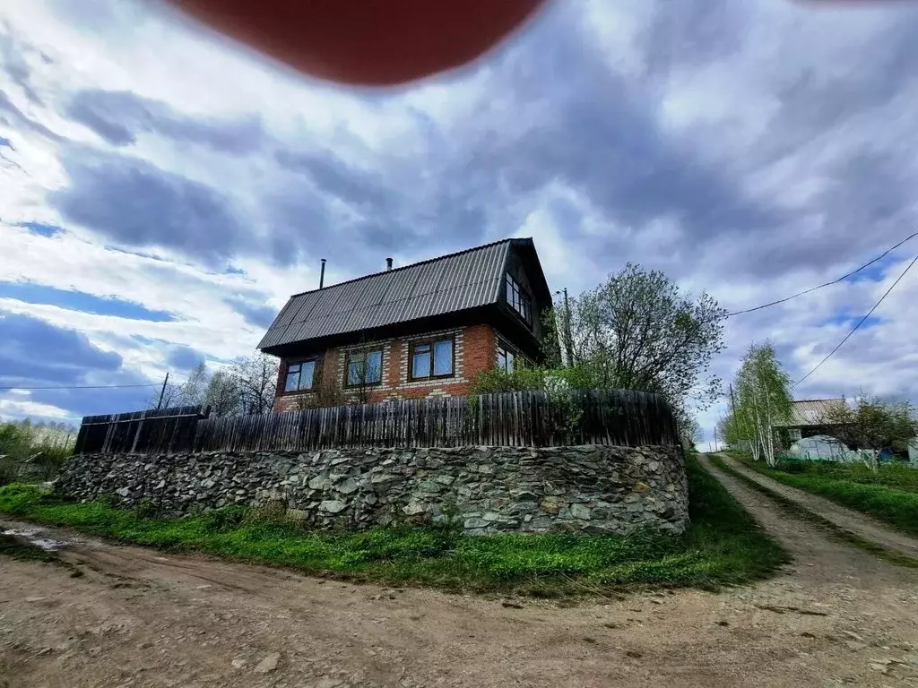 Дом в Свердловская область, Кировград ул. Жуковского, 28 (103 м) - Фото 0