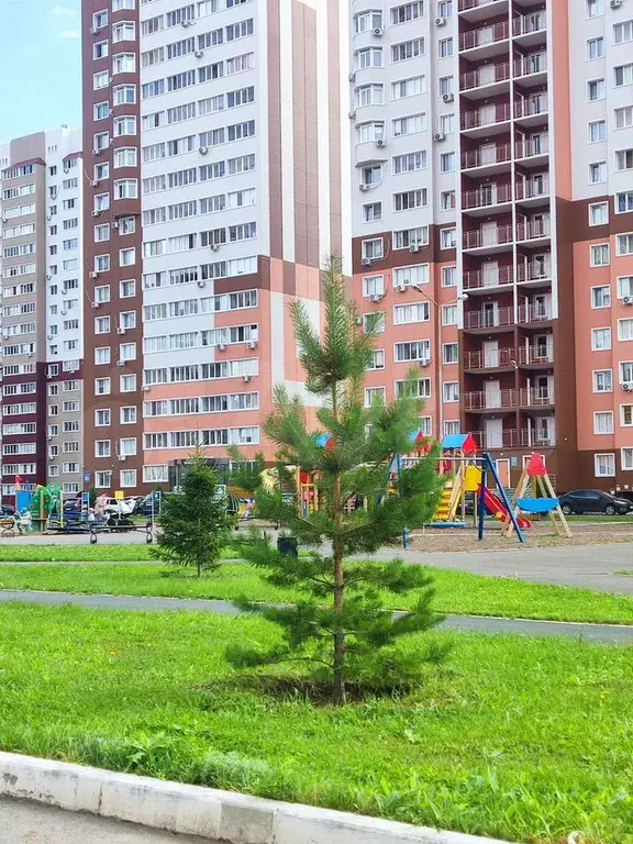 2-к. квартира, 65 м, 13/17 эт. - Фото 1