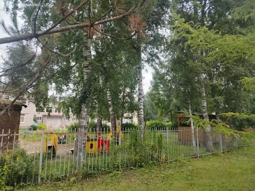 3-комнатная квартира: посёлок Новый Свет, 42 (71 м) - Фото 2