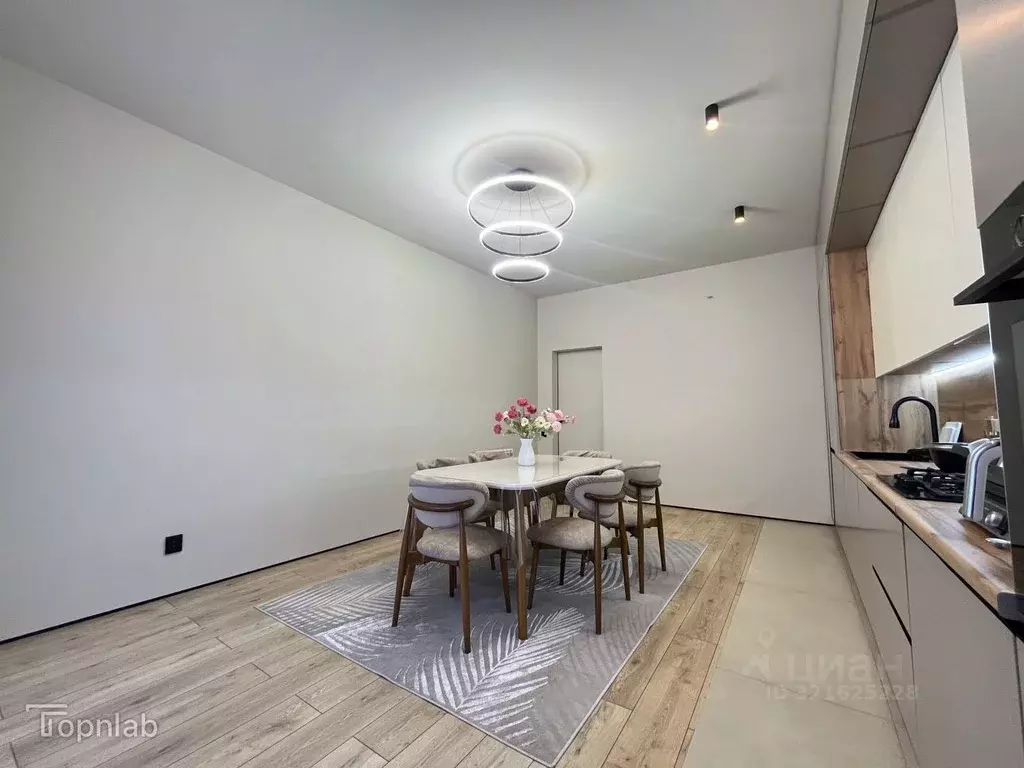 Дом в Дагестан, Махачкала проезд 6-й Изумрудный, 27 (170 м) - Фото 1