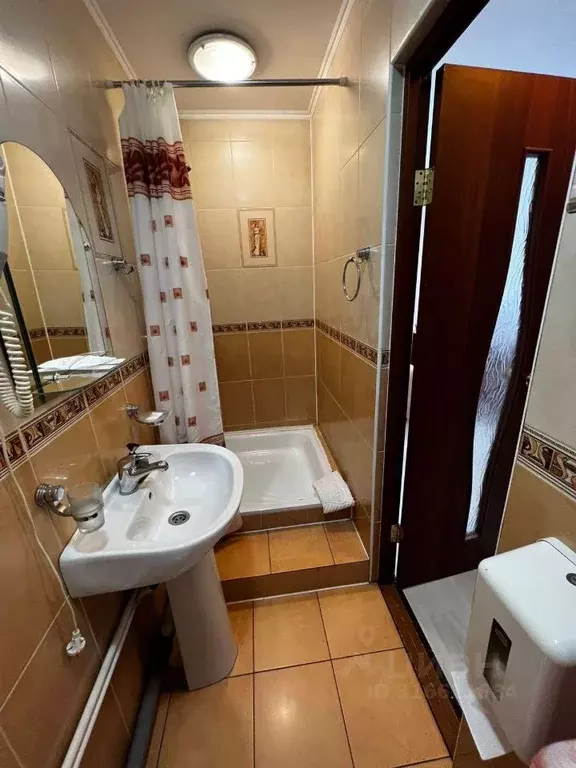 Комната Кемеровская область, Новокузнецк ул. Лазо, 18 (15.0 м) - Фото 1