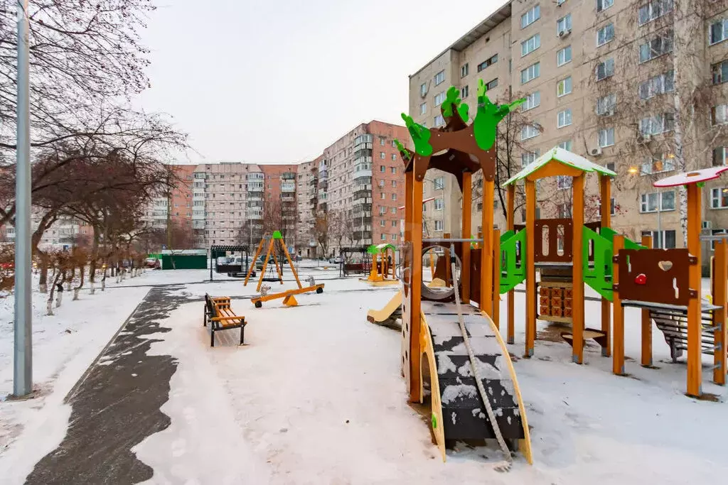 5-комнатная квартира: Тюмень, улица Николая Чаплина, 123 (96.3 м) - Фото 2