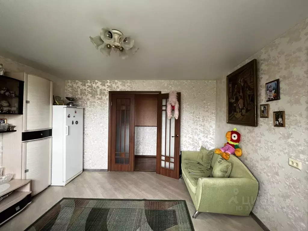 3-к кв. Свердловская область, Екатеринбург ул. Металлургов, 18А (64.0 ... - Фото 1