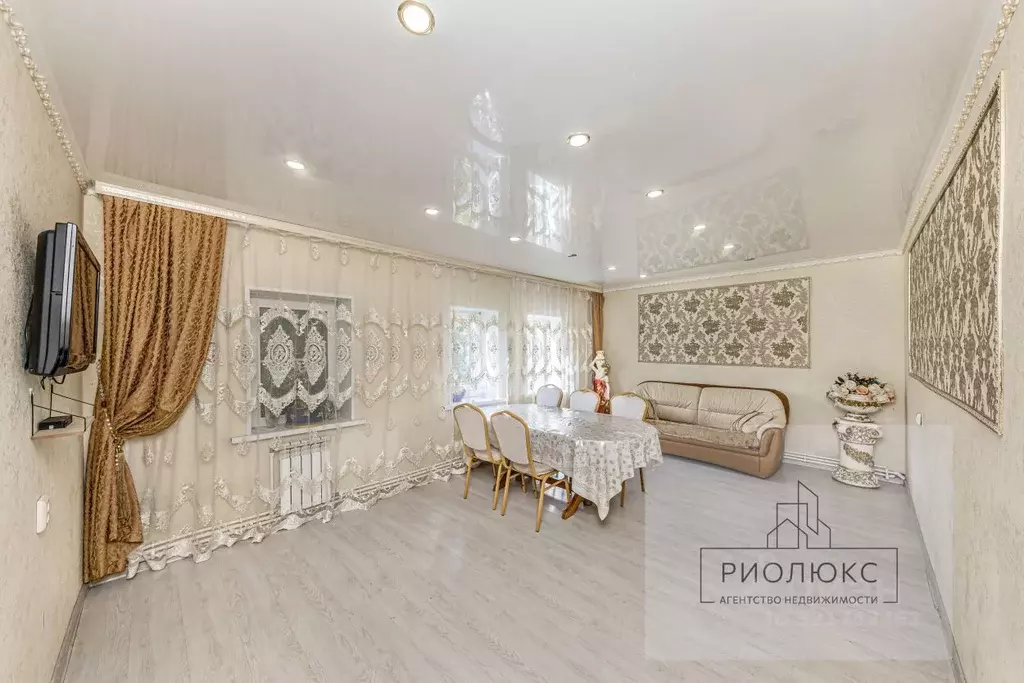 Дом в Челябинская область, Челябинск Речная ул., 4 (160 м) - Фото 2