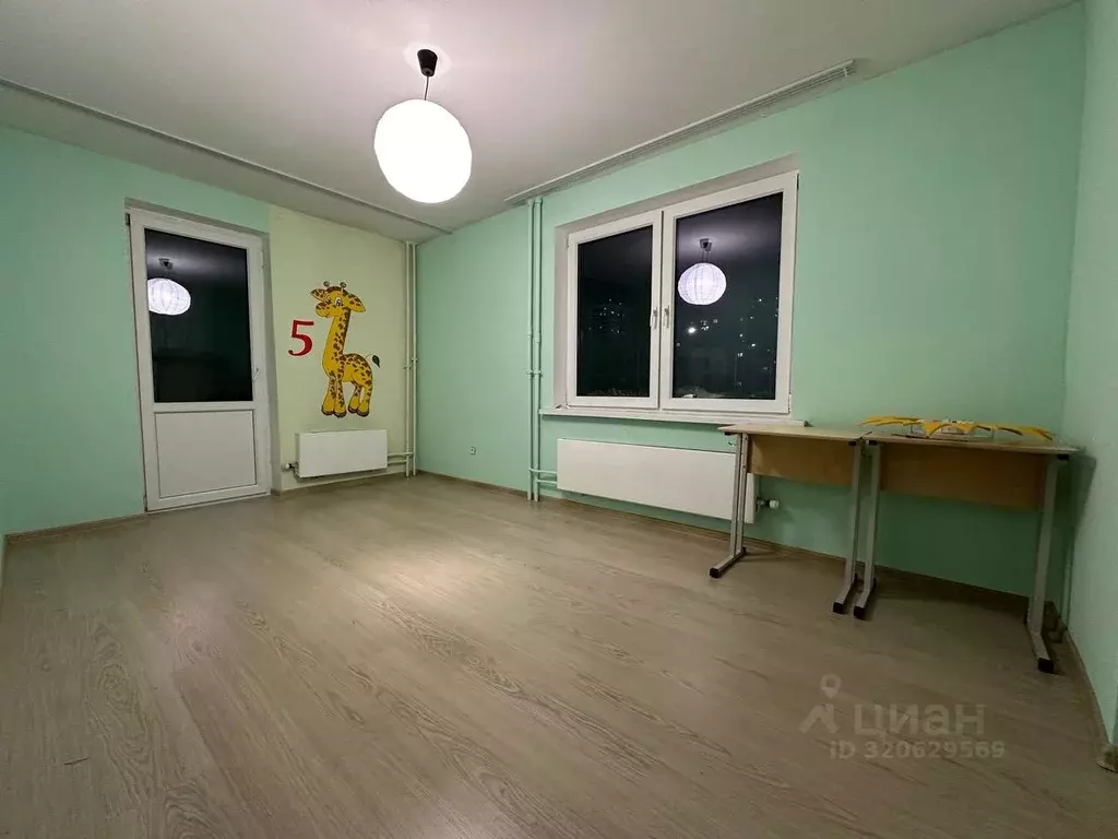 Помещение свободного назначения в Свердловская область, Екатеринбург ... - Фото 1