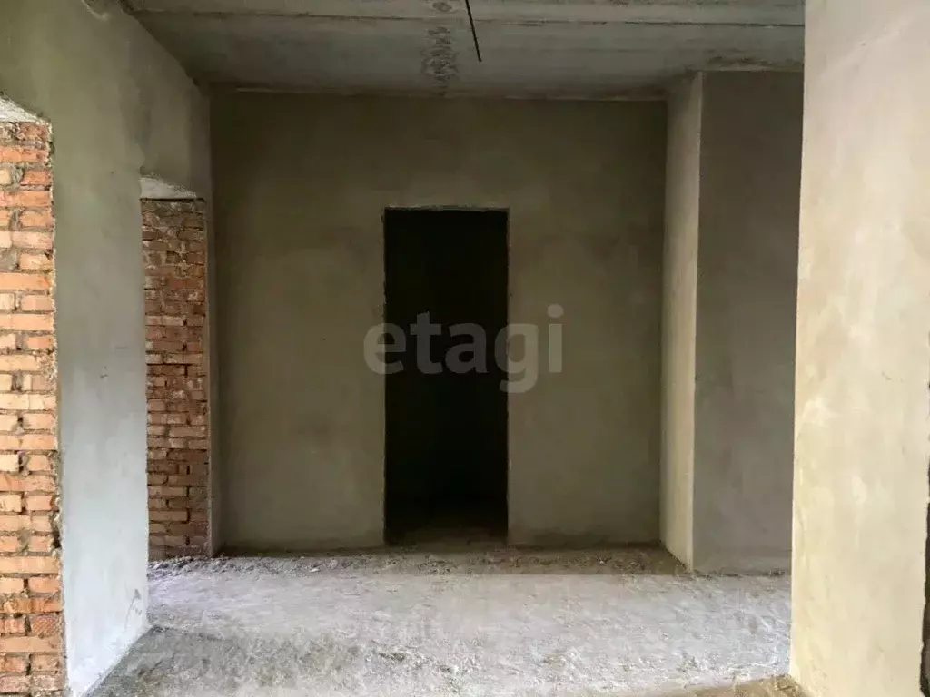 2-к кв. Северная Осетия, Владикавказ ул. Хадарцева, 39 (72.0 м) - Фото 0