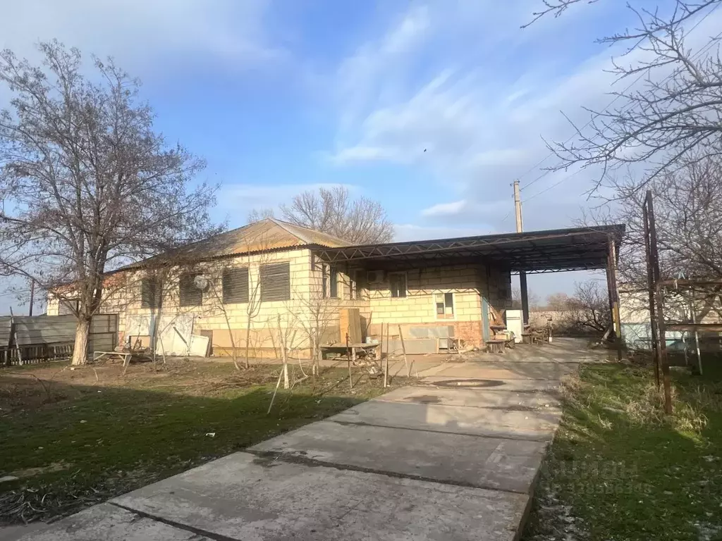 Дом в Астраханская область, Приволжский район, с. Килинчи Раздольная ... - Фото 1