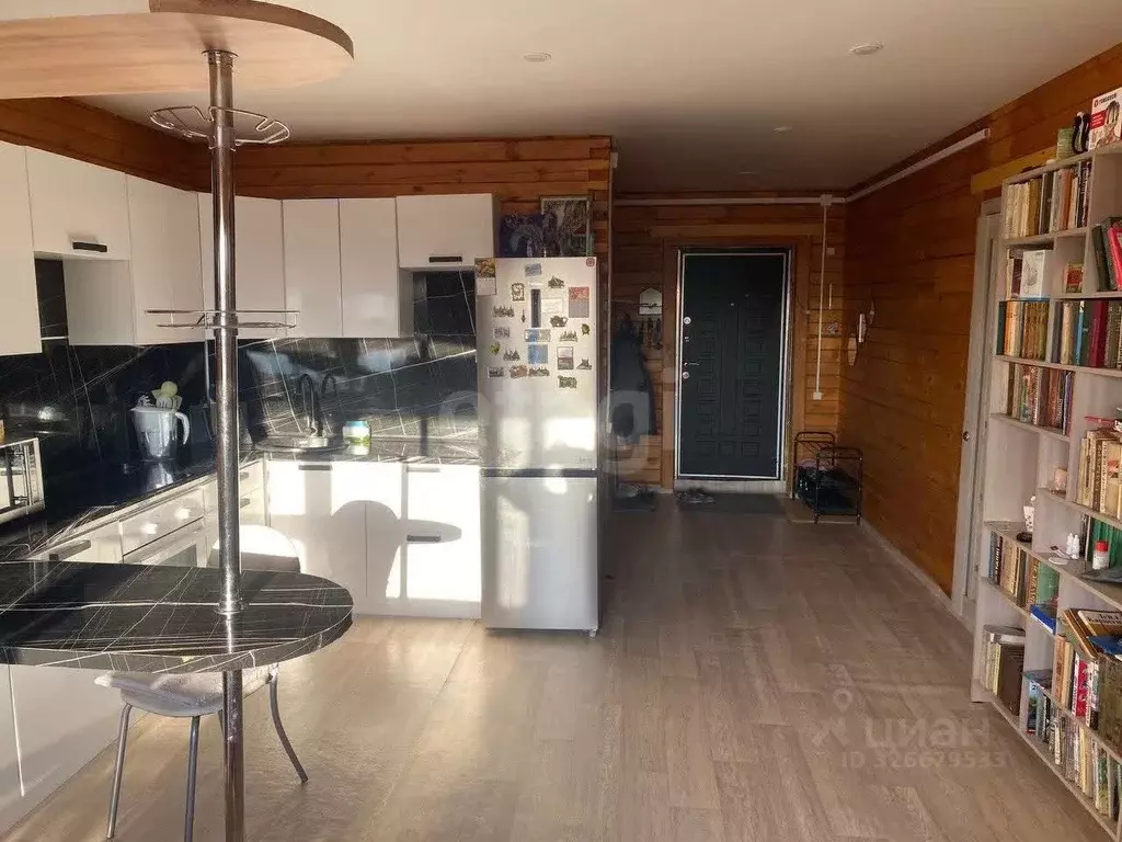 Дом в Иркутская область, Иркутский муниципальный округ, д. Малая ... - Фото 1