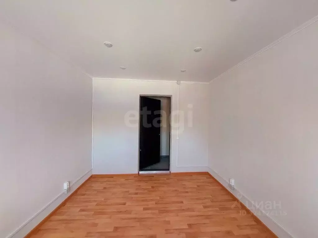 Офис в Коми, Сыктывкар Колхозная ул., 38/6 (15 м) - Фото 1