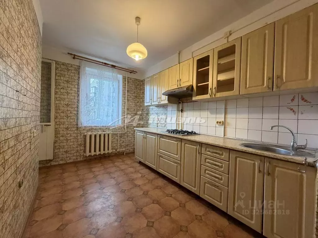 2-к кв. Крым, Алушта ул. Юбилейная, 12 (56.2 м) - Фото 1