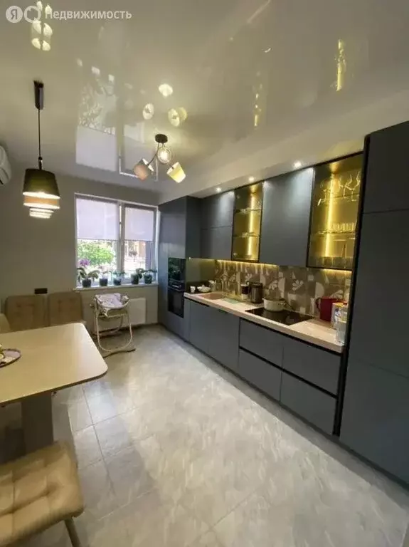 3-комнатная квартира: Мирное, улица Крымской Весны, 1к5 (78.5 м) - Фото 1