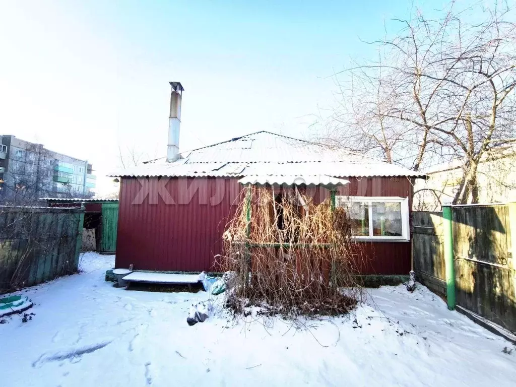 Дом в Хакасия, Алтайский район, с. Белый Яр ул. Ленина (50 м) - Фото 1