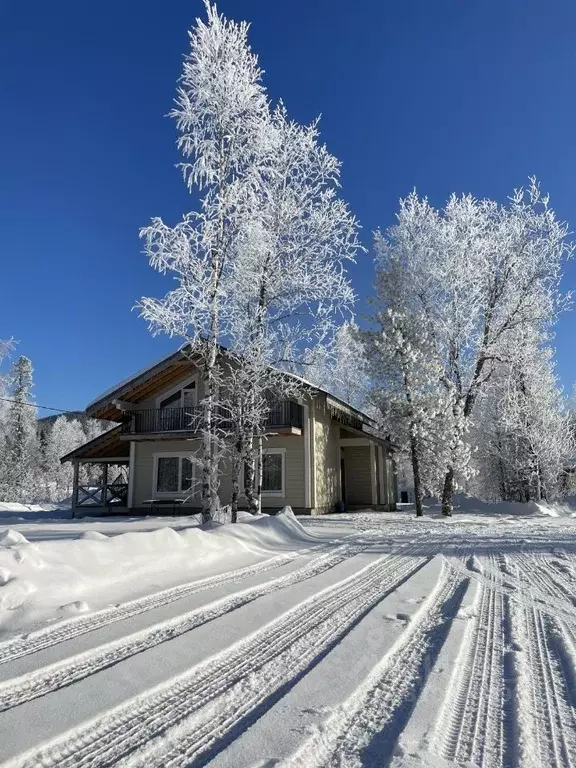 Дом в Кемеровская область, Таштагольский район, Шерегешское городское ... - Фото 1