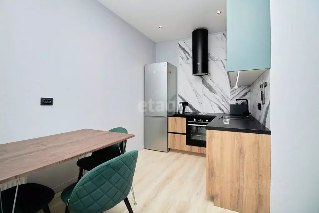 1-к кв. Тюменская область, Тюмень ул. Федюнинского, 30 (45.0 м) - Фото 1