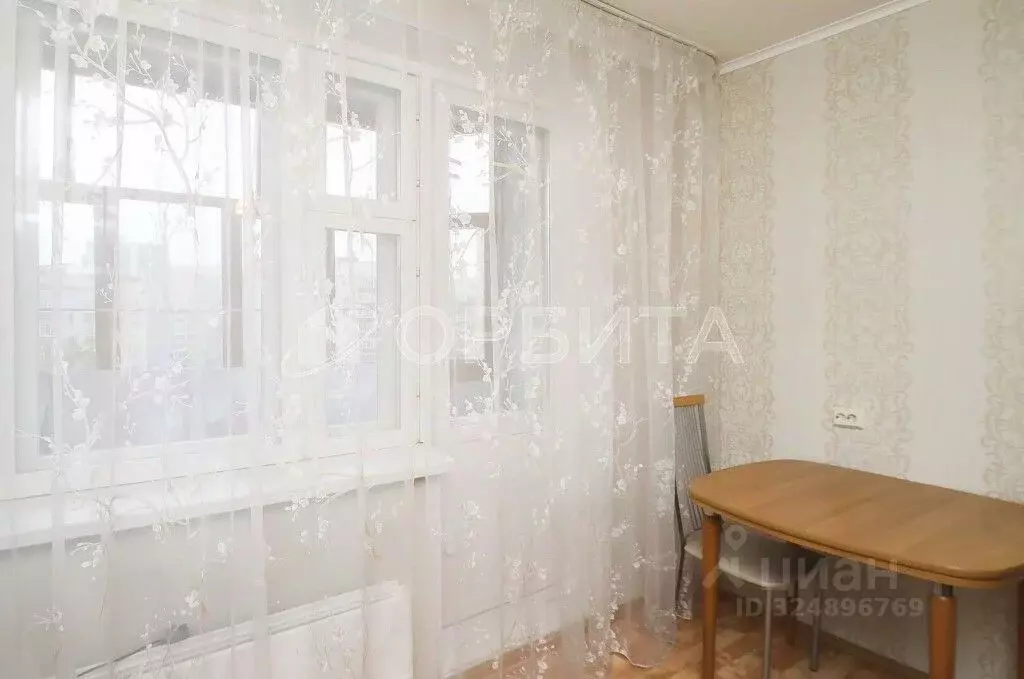 2-к кв. Тюменская область, Тюмень Широтная ул., 128а (56.5 м) - Фото 2