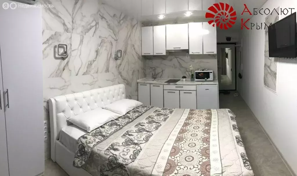 1-комнатная квартира: Феодосия, улица Калинина, 33 (20 м) - Фото 0