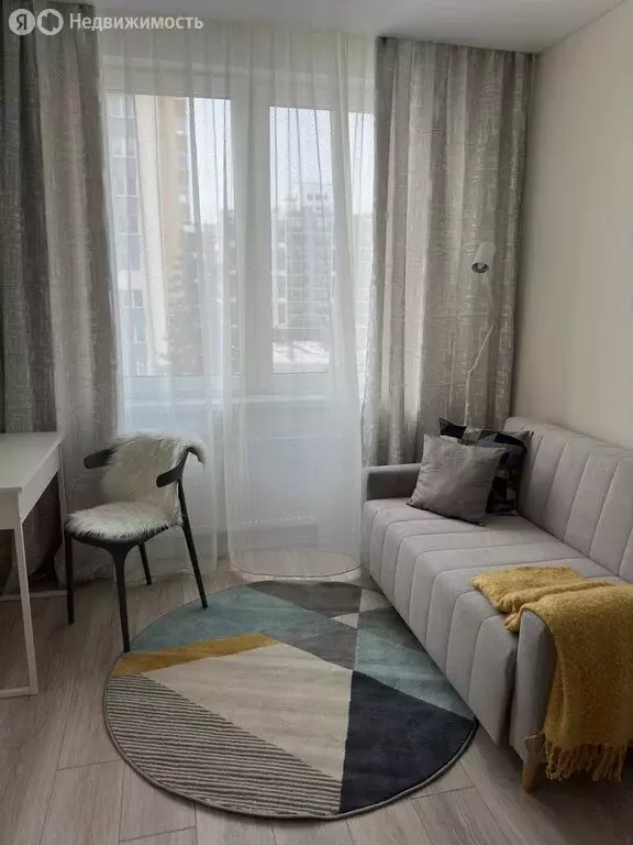 1-комнатная квартира: Тюмень, улица Парада Победы, 9 (34 м) - Фото 0