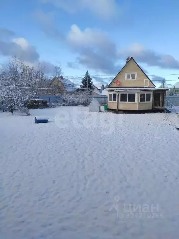 Дом в Ленинградская область, Кировский район, Синявинское городское ... - Фото 1