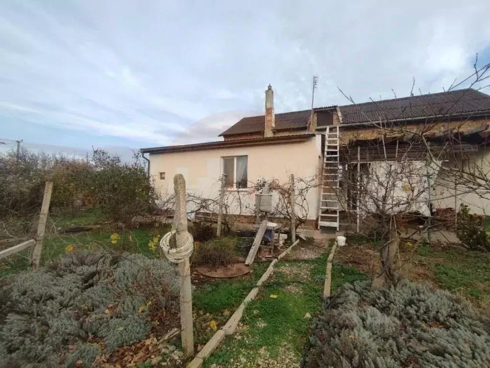 Дом в Крым, Сакский район, с. Орехово, Овощевод СНТ ул. Западная (107 ... - Фото 1