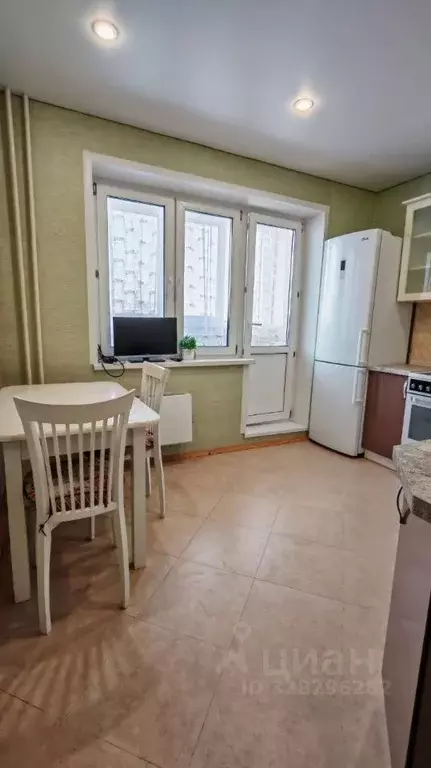 2-к кв. Владимирская область, Владимир ул. Новгородская, 19А (61.0 м) - Фото 1