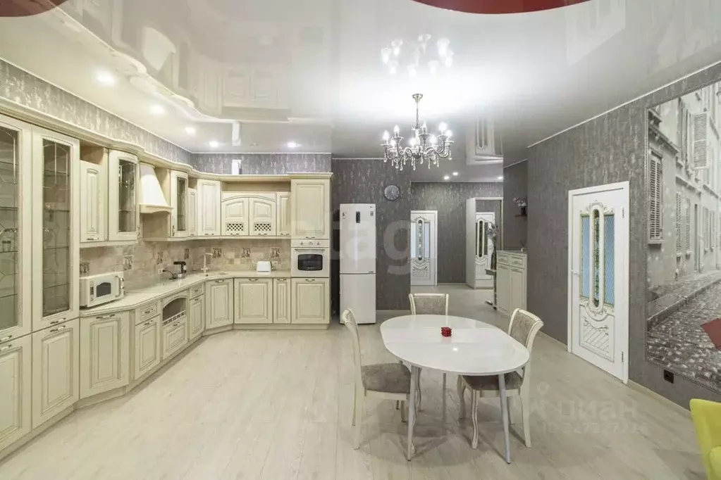 3-к кв. Тюменская область, Тюмень Самарская ул., 20 (133.0 м) - Фото 1