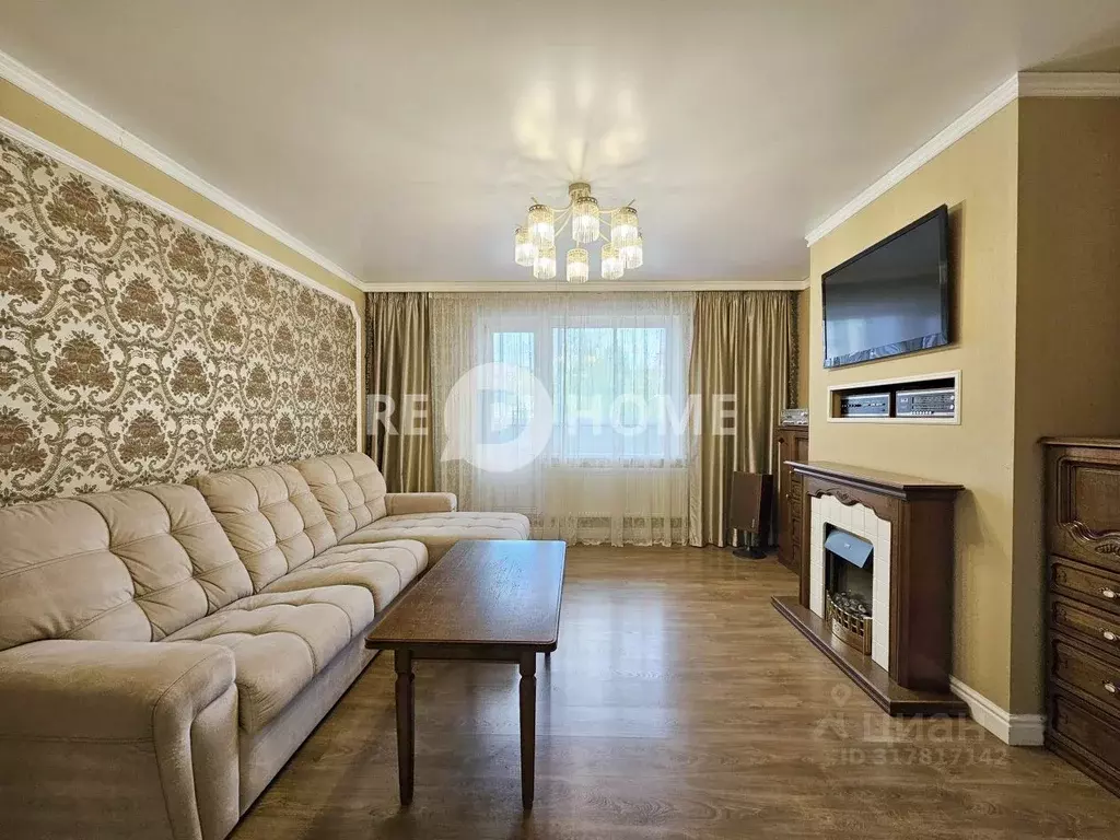 4-к кв. Пермский край, Пермь ул. Макаренко, 16А (95.0 м) - Фото 0