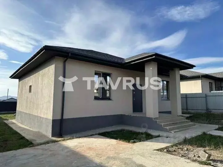 Дом в Крым, Симферопольский район, Добровское с/пос ул. Чехова, 4 (120 ... - Фото 1