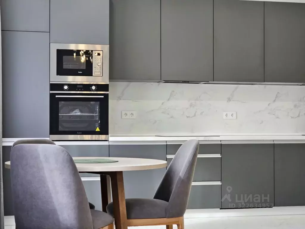 2-к кв. Нижегородская область, Нижний Новгород Сенная пл., 1 (95.0 м) - Фото 2