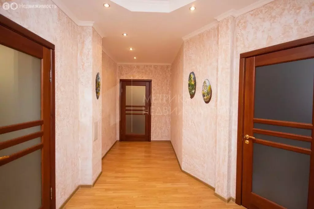 3-комнатная квартира: Тюмень, улица Московский Тракт, 37к1 (118 м) - Фото 0