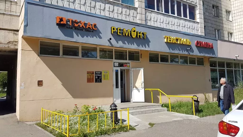 Торговая площадь в Татарстан, Казань ул. Кулахметова, 17к1 (4 м) - Фото 1