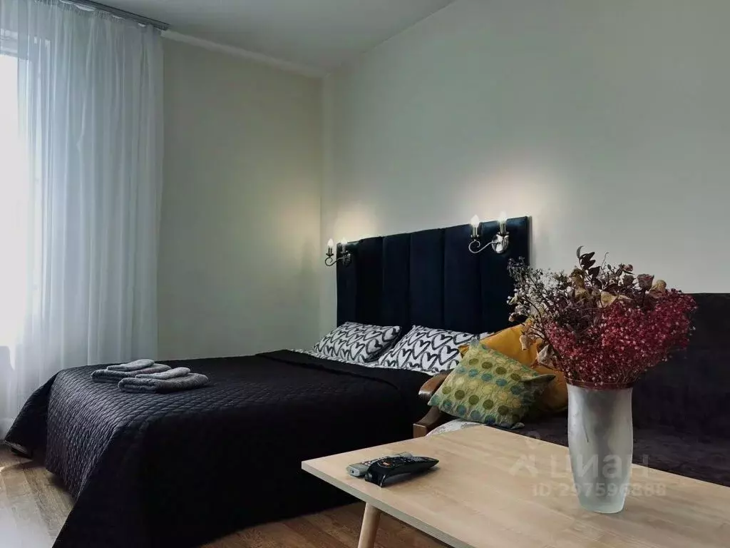 2-к кв. Татарстан, Казань ул. Сибгата Хакима, 60 (80.0 м) - Фото 0