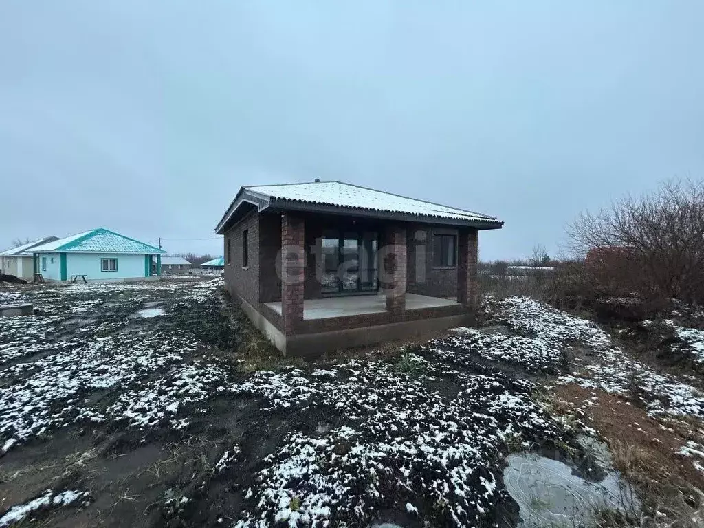 Дом в Башкортостан, Уфимский район, Дмитриевский сельсовет, д. ... - Фото 0