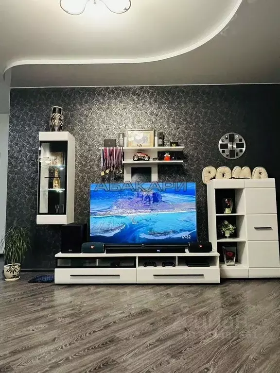 3-к кв. Красноярский край, Красноярск Навигационная ул., 7 (100.0 м) - Фото 1