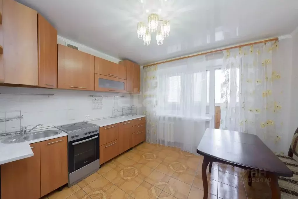 2-к кв. Тюменская область, Тюмень ул. Станислава Карнацевича, 14к1 ... - Фото 0
