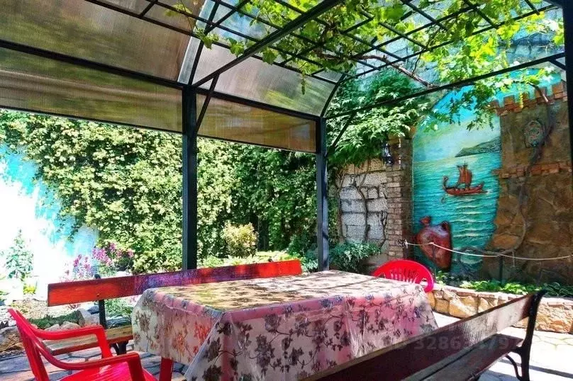 Дом в Крым, Феодосия ул. Русская, 30 (100 м) - Фото 2