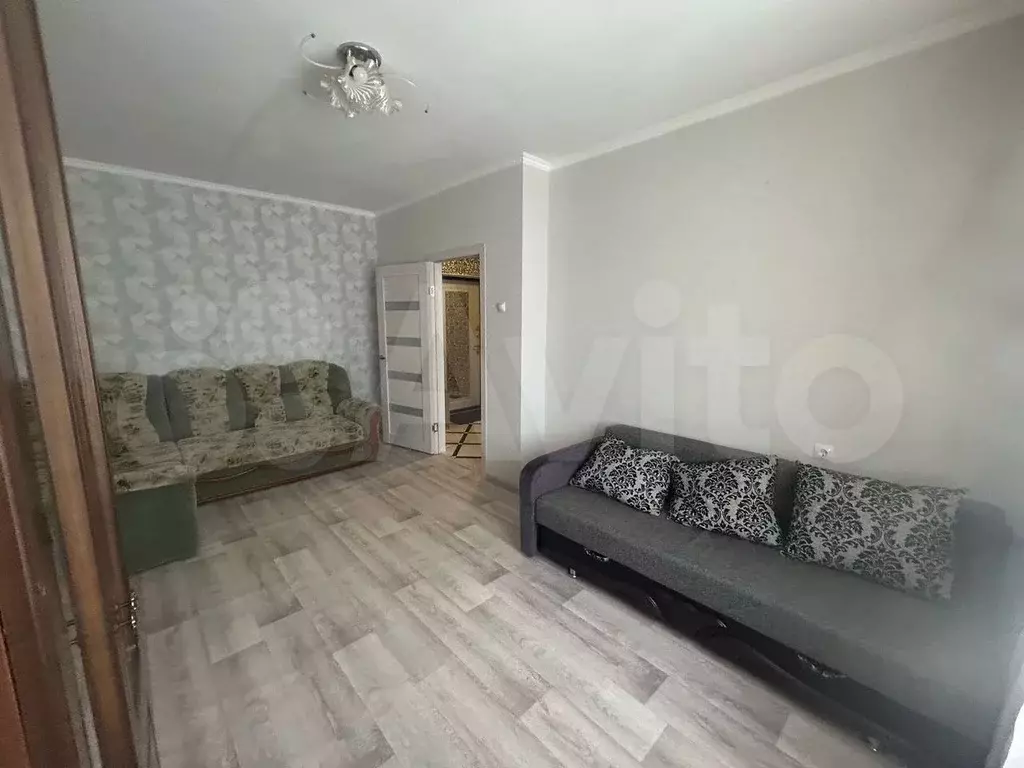 1-к. квартира, 38 м, 1/10 эт. - Фото 1