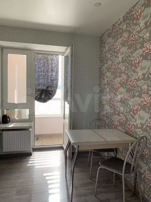 1-к. квартира, 42 м, 2/3 эт. - Фото 1