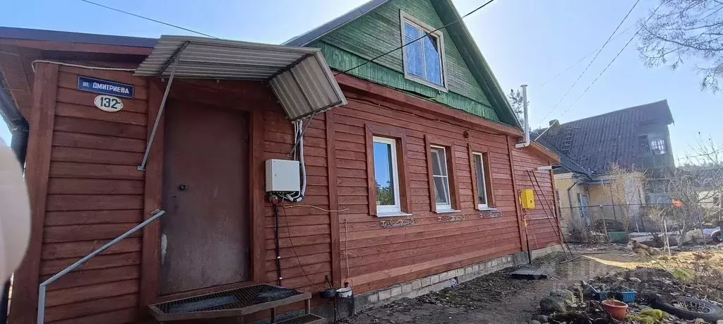 Дом в Ленинградская область, Луга ул. Дмитриева, 132 (96 м) - Фото 1