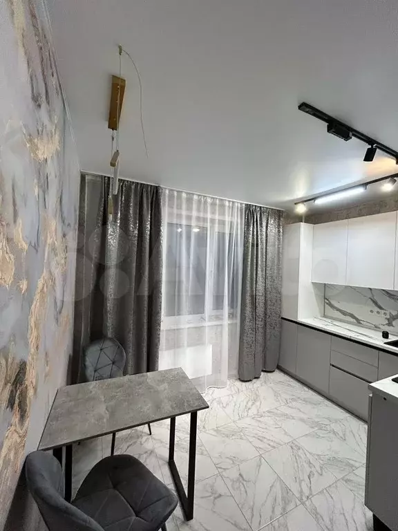 1-к. квартира, 36 м, 8/10 эт. - Фото 0