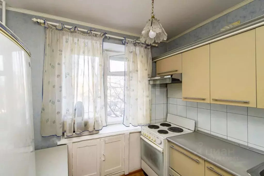 3-к кв. Тюменская область, Тюмень ул. Мельникайте, 48 (62.2 м) - Фото 1