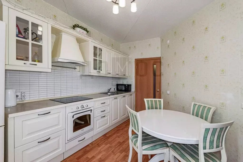 2-к кв. Свердловская область, Екатеринбург ул. Союзная, 8 (76.8 м) - Фото 1