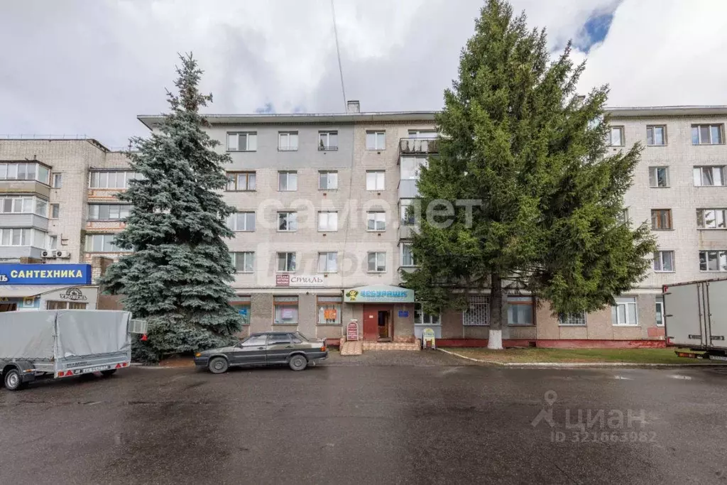 3-к кв. Брянская область, Брянск ул. Челюскинцев, 4 (58.6 м) - Фото 0